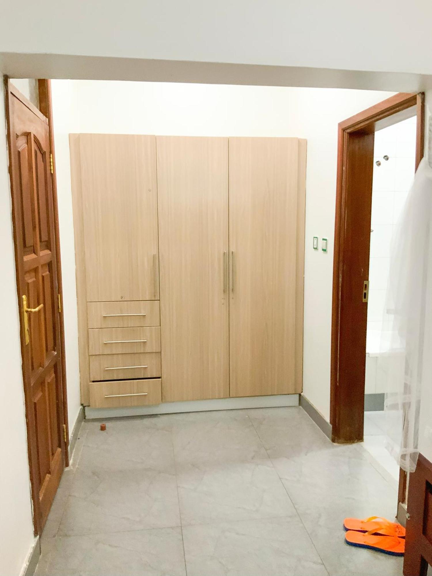 Hendo Hotel 엔테베 외부 사진