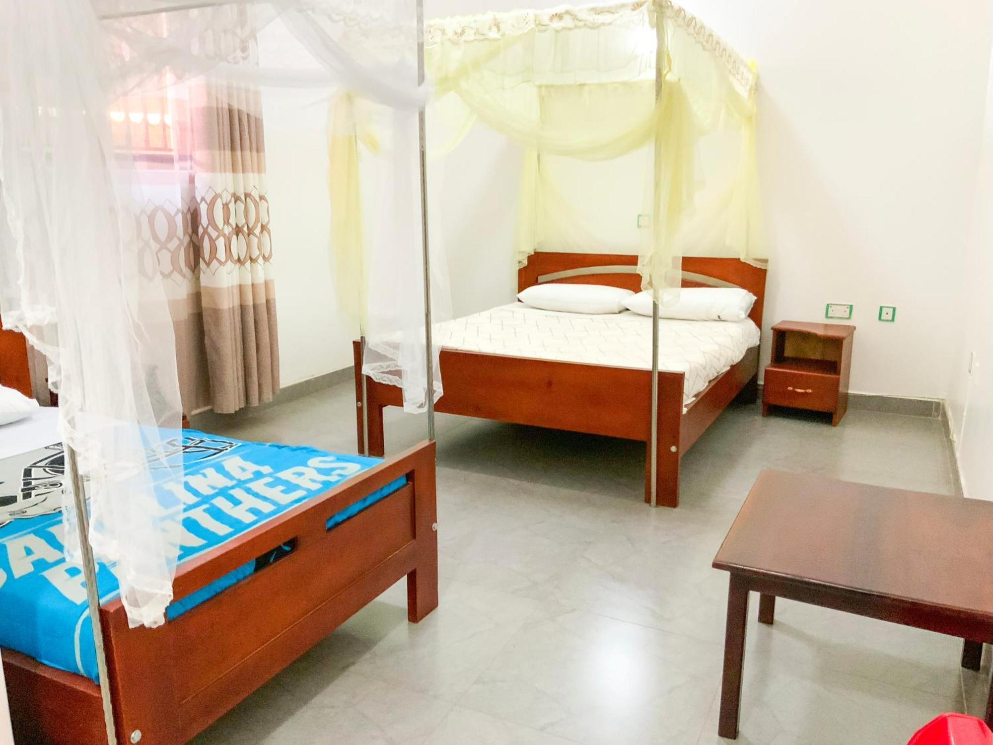 Hendo Hotel 엔테베 외부 사진