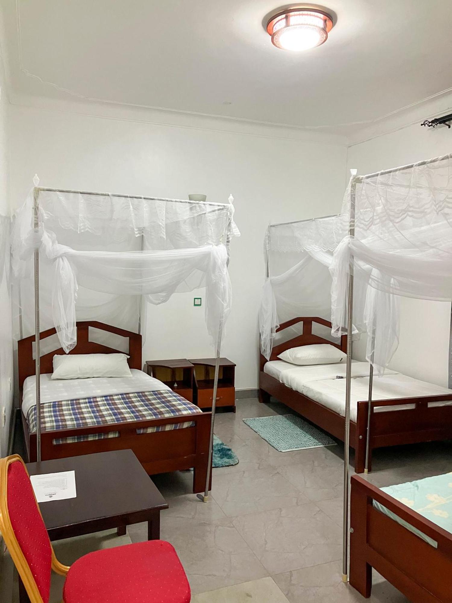 Hendo Hotel 엔테베 외부 사진